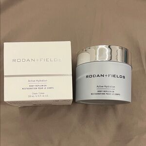 Rodan + Fields Active Hydration Body Replenish Cream - Silver and White